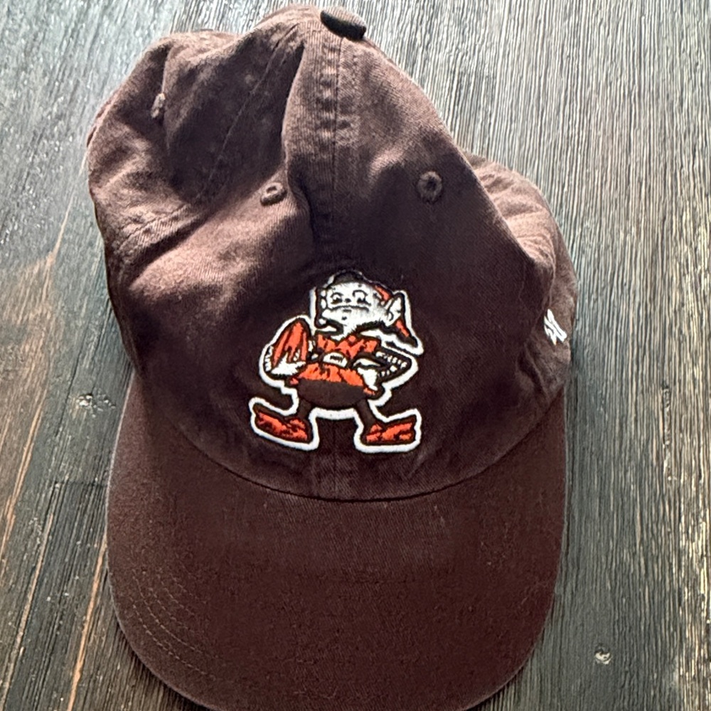 Cleveland Browns Baseball Cap with Embroidered Logo
